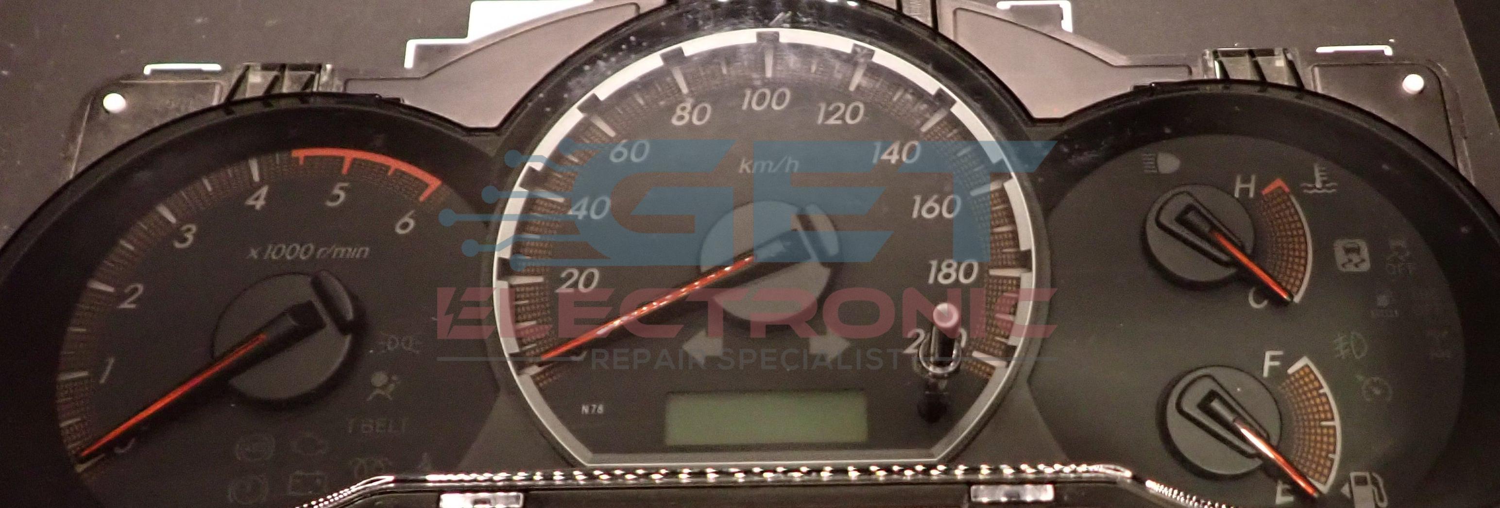 Hilux Instrument Cluster - 83800-FC660 - Odometer Failure - Flashing O ...