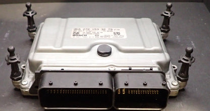 Mercedes ECU  A 272 153 32 79