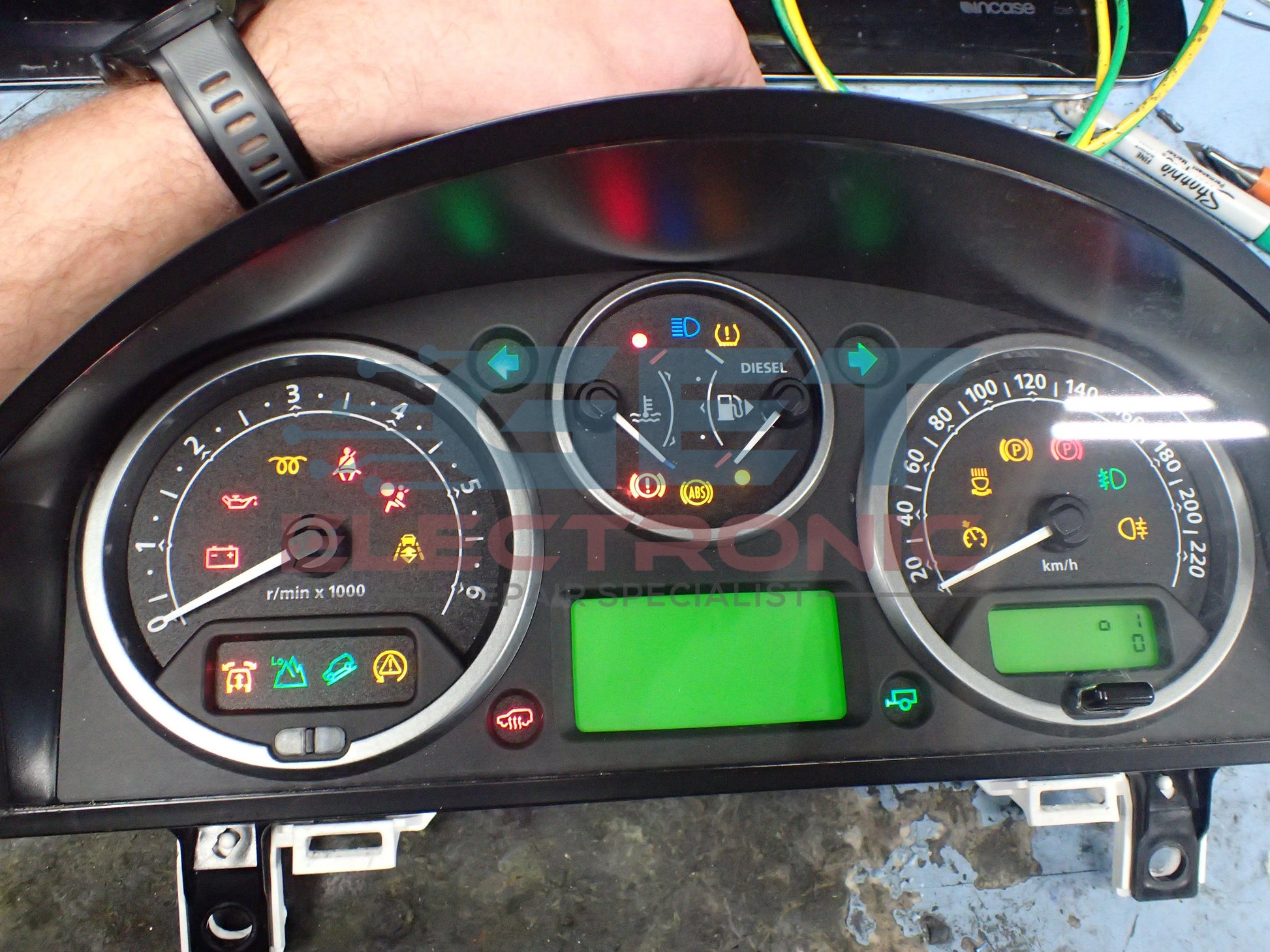 2005-2012 Land Range Rover Speedometer Instrument Gauge Cluster – Get ...