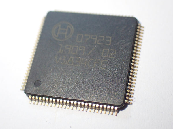 Bosch 07923, ABS IC - QFP-144