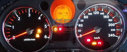 Nissan X-Trail Instrument cluster - No illumination