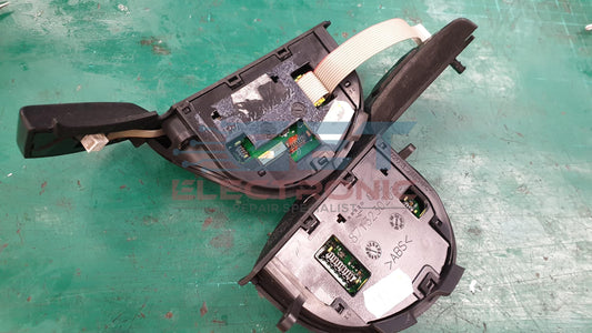 Maserati GranTurismo S F1 (2009) Steering Wheel Control Repair – Radio & Audio Buttons