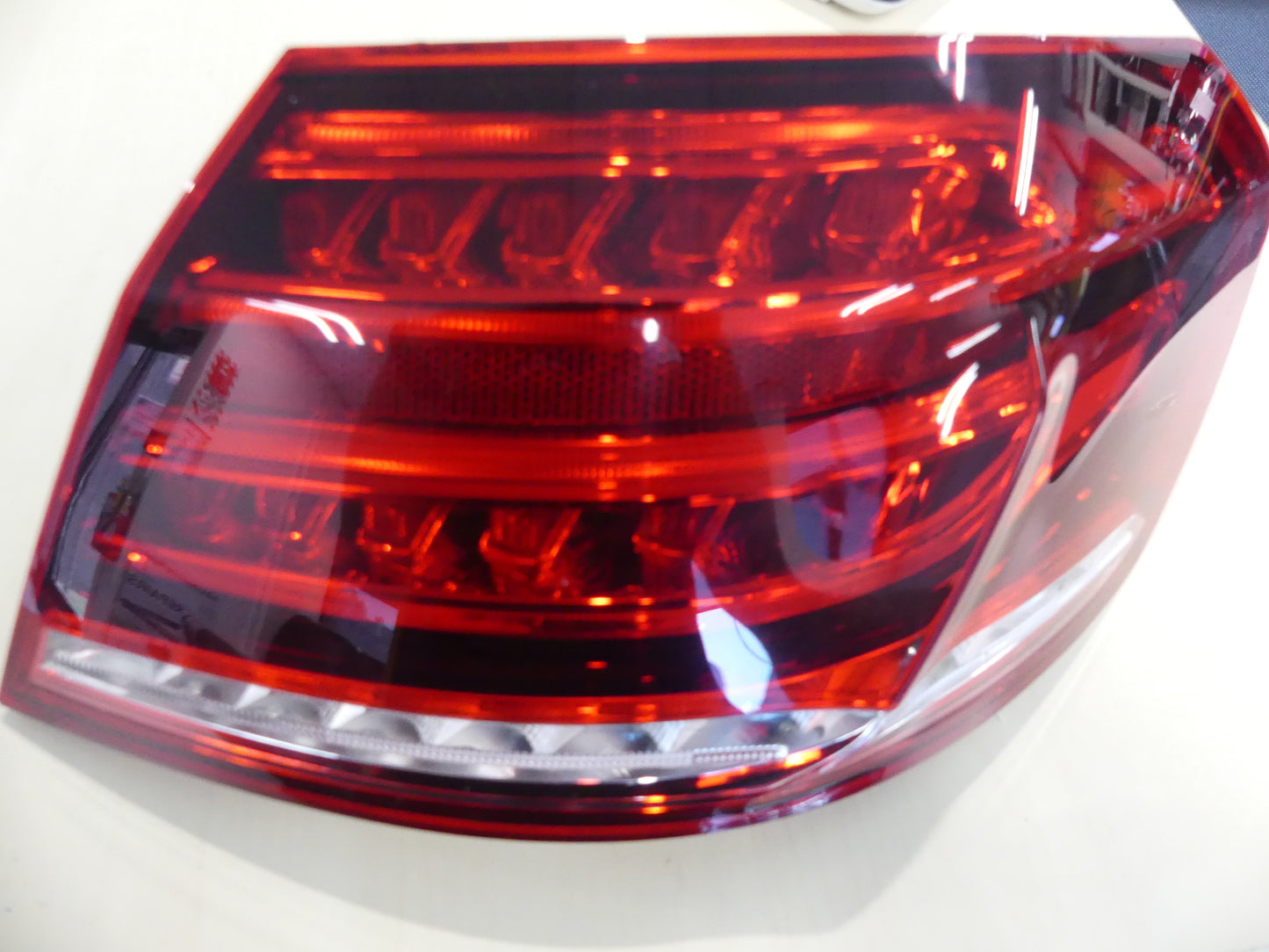 Mercedes-Benz W212 E-class Tail Lamp Repair