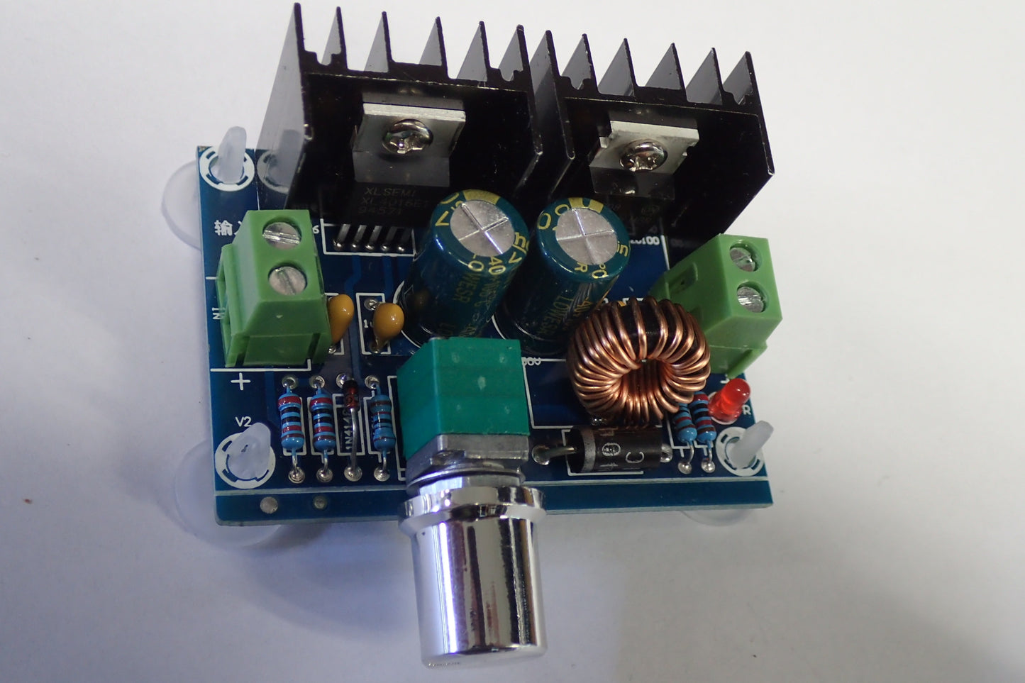 DC-DC, PWM Adjustable 4-40V To 1.25-36V Step Down Board 5A 200W