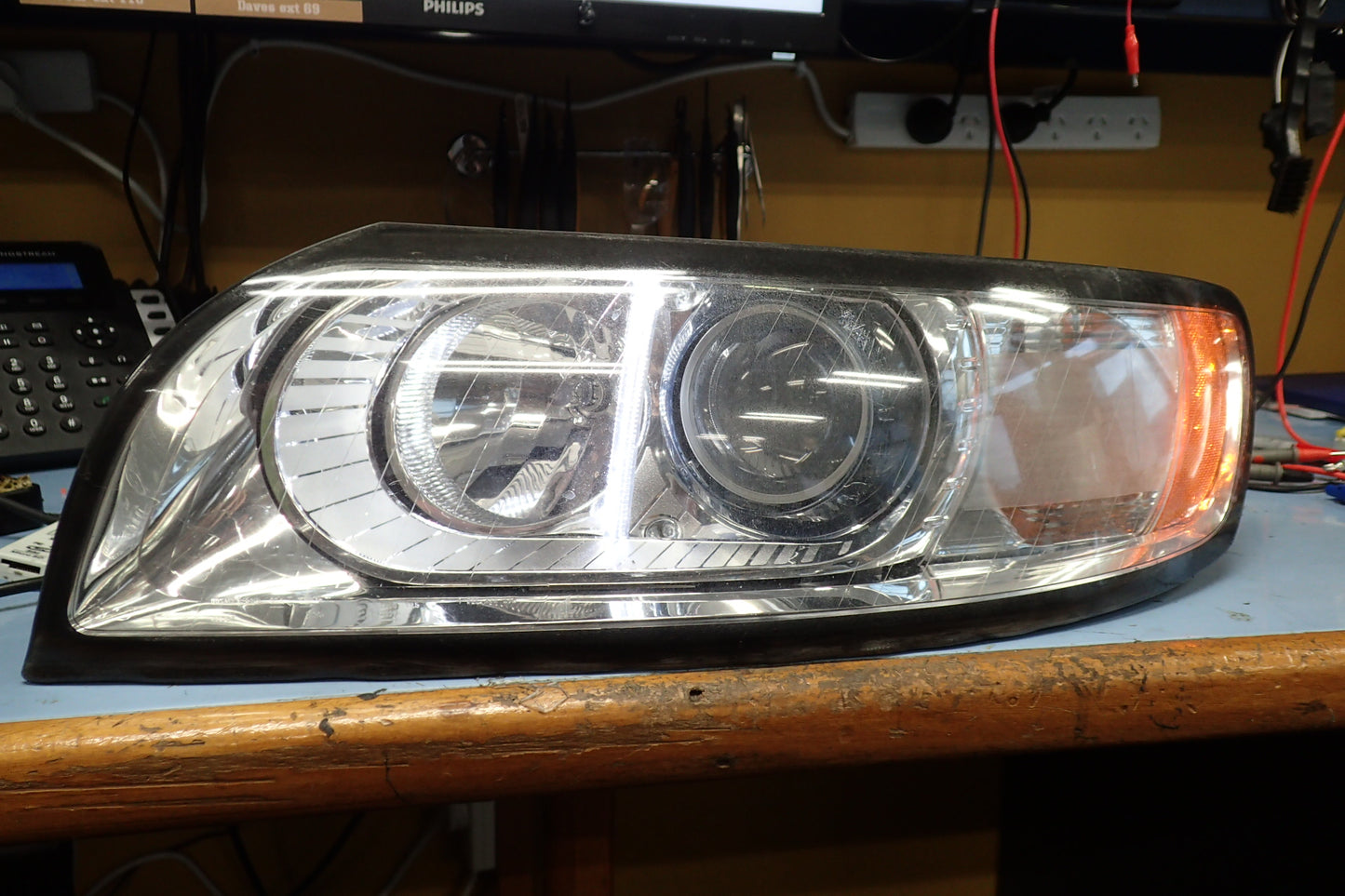 Volvo v50 LED city light, day time runner DRL repair.