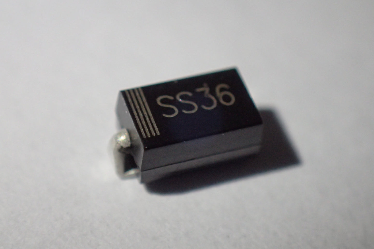 SS36, Schottky barrier diode, 3.0A 60V, SMB/DO-214AA