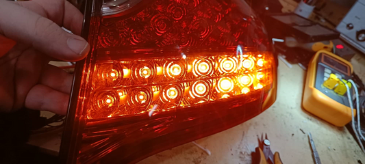 Porsche Cayenne  Tail Light Repair